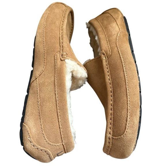 UGG ASCOT TAN SUEDE SLIPPERS SIZE 8 main image 9